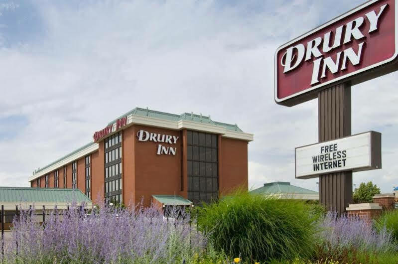 Drury Inn & Suites St. Louis Airport 에드몬드선 외부 사진